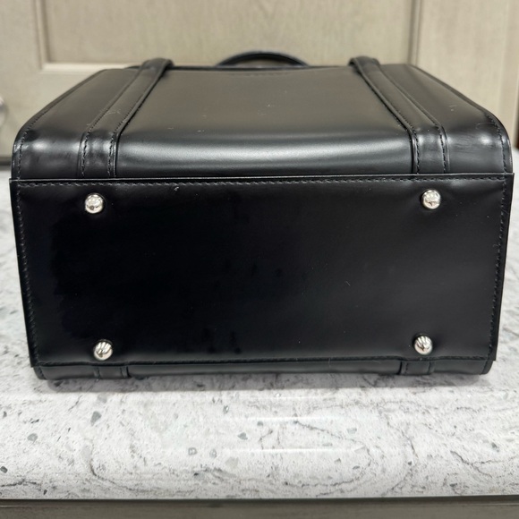 BURBERRY NOVA CHECK LEATHER BLACK HANDBAG
AUTHENTIC - Picture 8 of 13